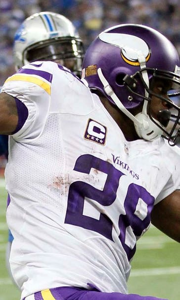 Vikings' Peterson teams with Salvation Army in relief efforts for flood-ravaged hometown